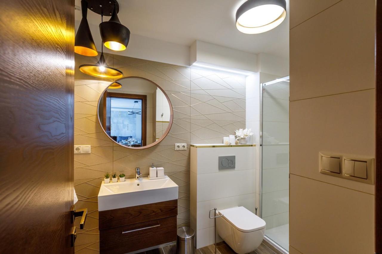 Royal Cafe Apartman Keszthely Extérieur photo