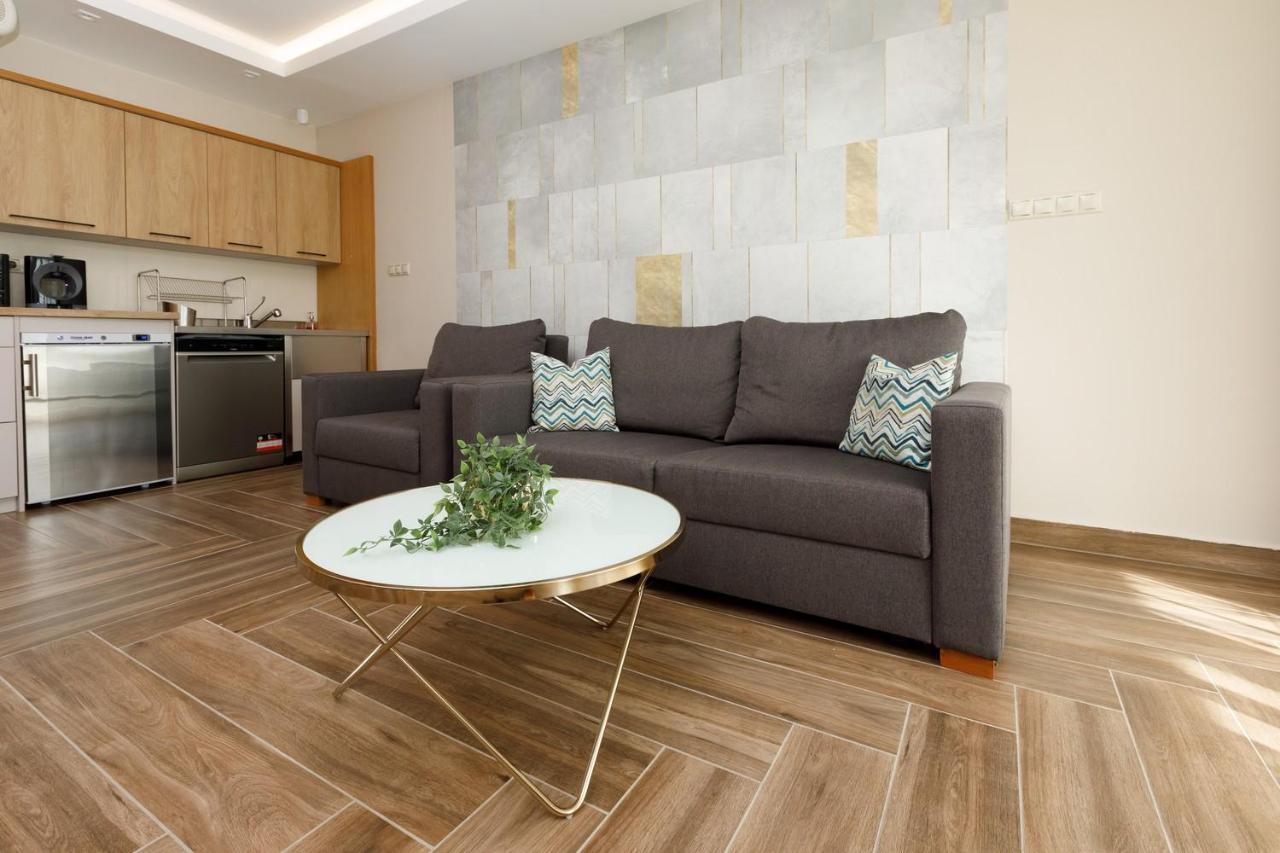 Royal Cafe Apartman Keszthely Extérieur photo